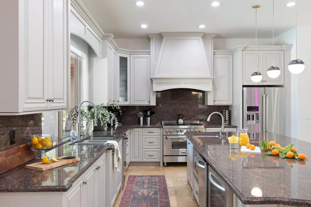 The Date Palm Estate by AvantStay Expansive Estate w Game room Backyard Oasis w Pool Spa