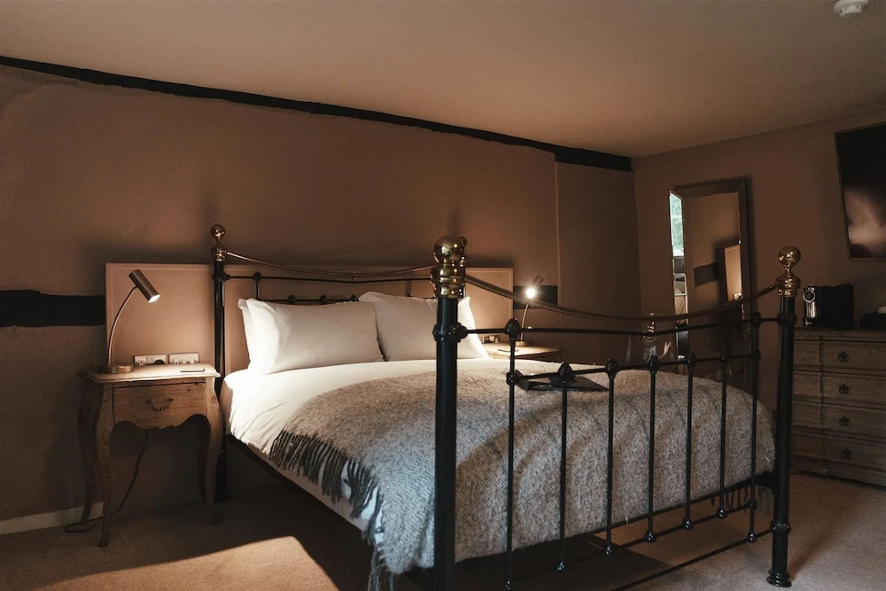 The Woolpack Hotel