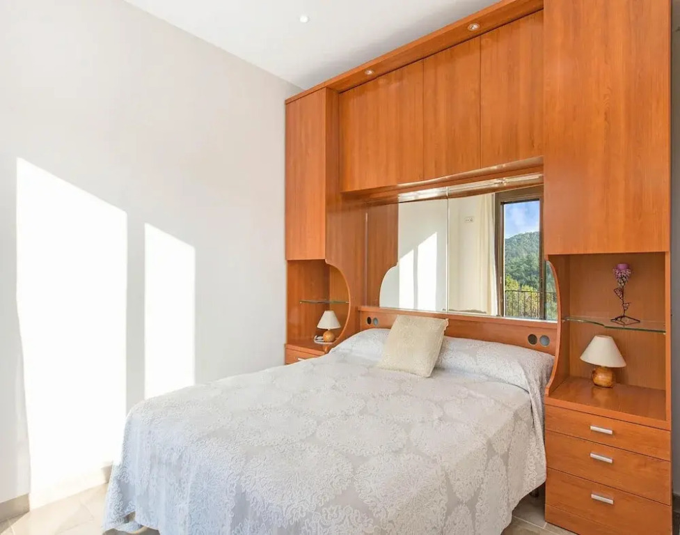 4 Bedroom House With Private Pool