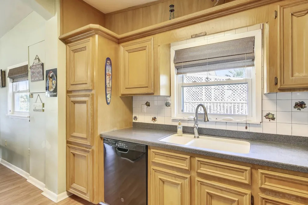 Jolly Roger 3 Bedroom Home