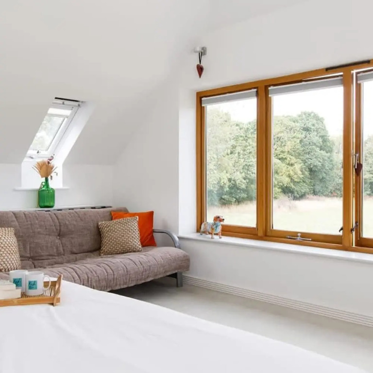 Secluded Barn Style Home With hot tub - Sleeps 12