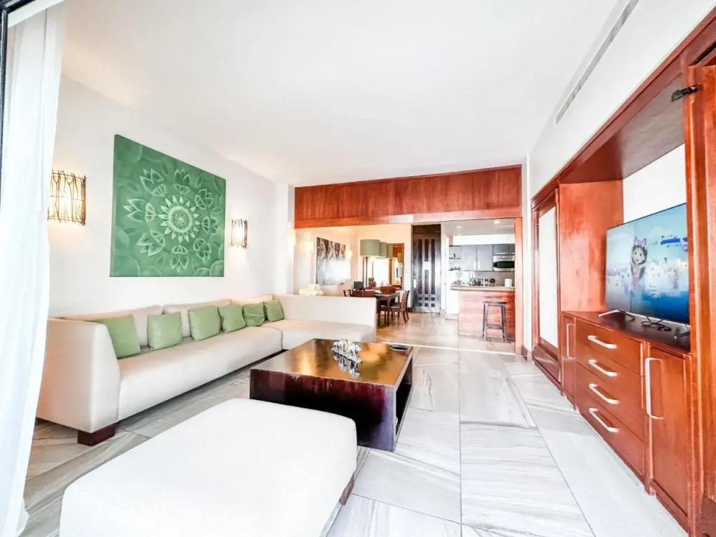 AT 2233 Amazing with Enormous Terrace & PrivatePool