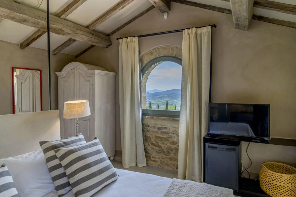 Villa Cotogna is a recently renovated luxury property, positioned on a majestic hill which boasts a-Villa Cotogna