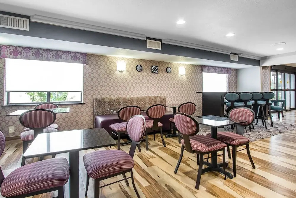 Comfort Inn Tulsa Midtown (Formerly Baymont Inns & Suites Tulsa)