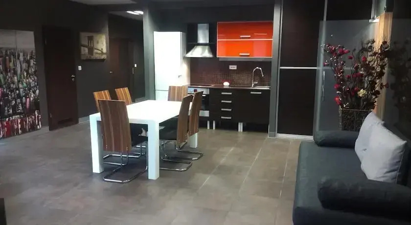 Apartment House - Delta