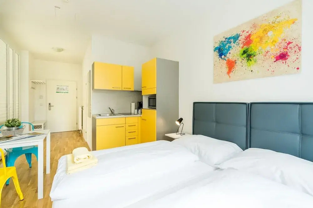 FeelGood Apartments SmartLiving | contactless check-in