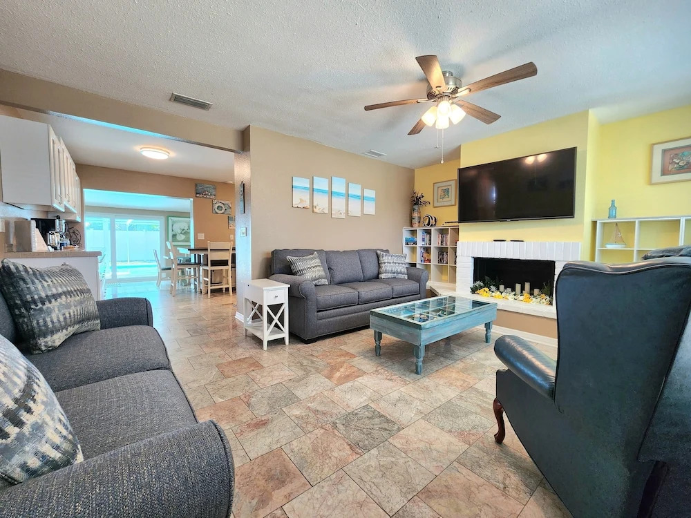Sleeps 12 4 Bedroom Pool Home Close to Beaches Restaurants & More 4 Home by Redawning