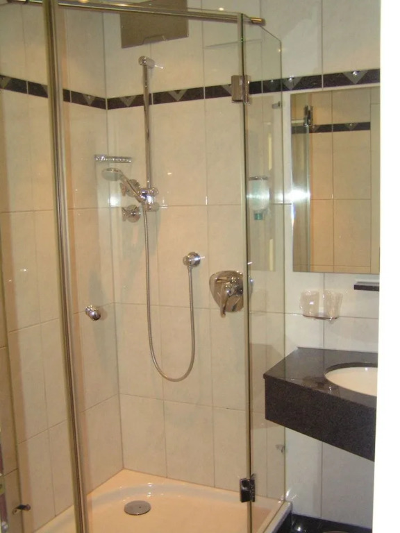 Dreispitz -B&B-Hotel Garni