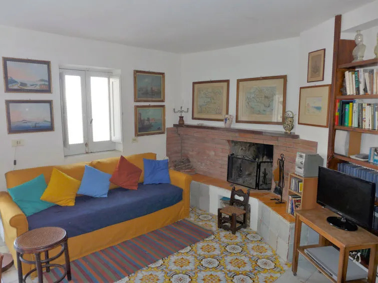 Apartment Lo Scuopolo by Interhome
