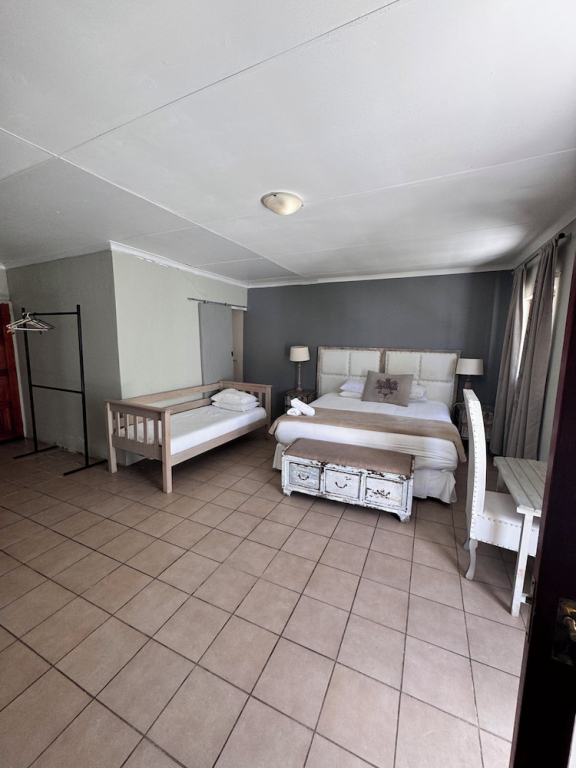 Rhino Creek Estate