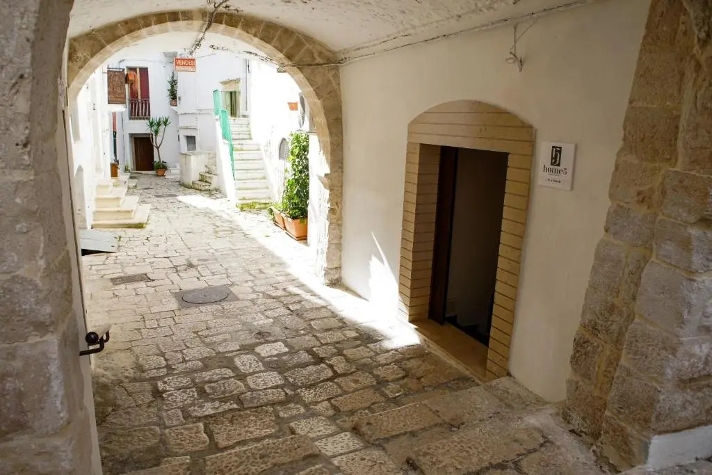 Home 5 - Arco Antico