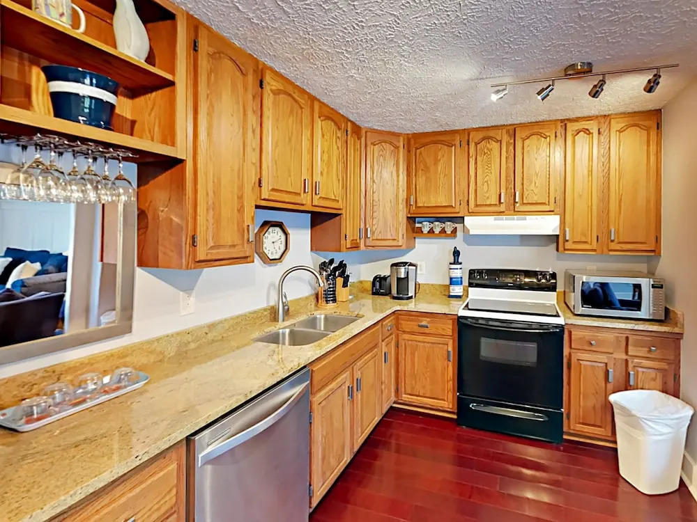 Surfside Beach 3br - Steps To Ocean 3 Bedroom Duplex