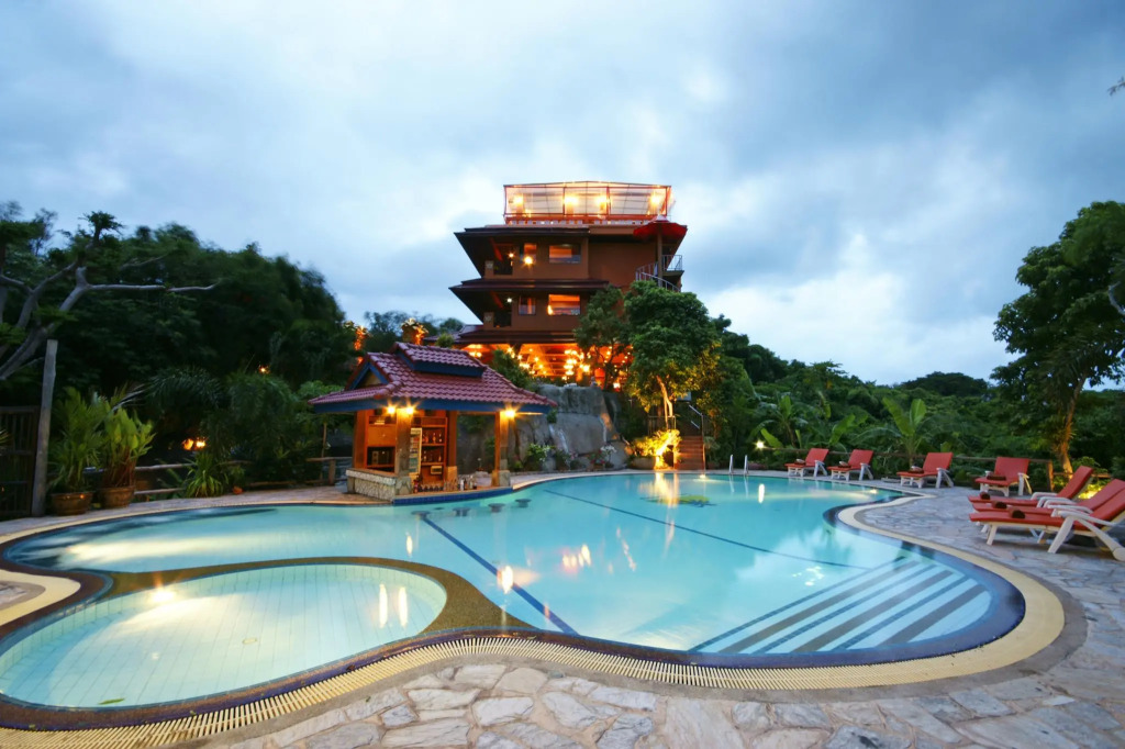 Sea Breeze Resort - SHA Plus