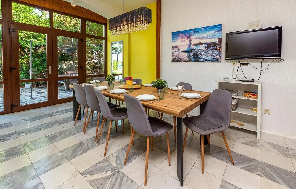 Awesome Home in Rovinj With Wifi and 6 Bedrooms