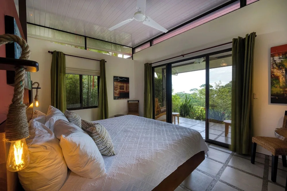 Natures Edge Boutique Hotel