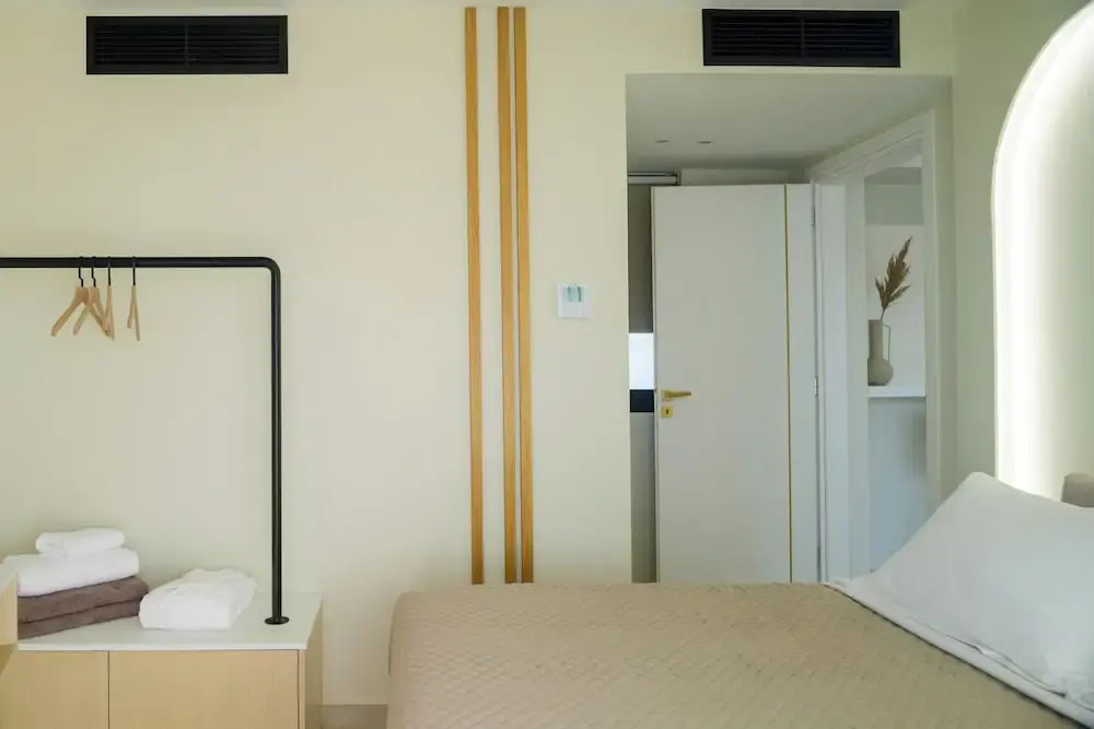 Thea Acropolis Suites & Apartments