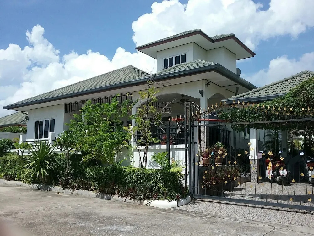 Private Luxurious Salt Water Pool Villa Situated In Peaceful Upmarket 5 Resort