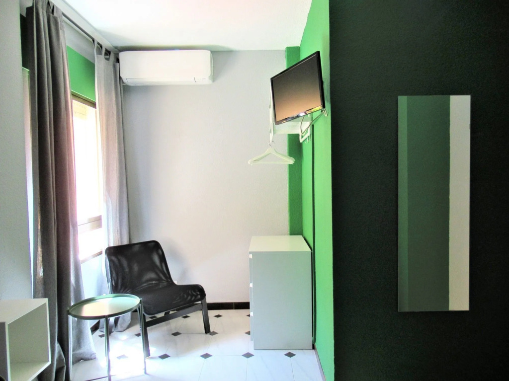 Hostal Tropical