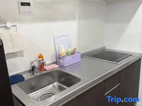 Spacious Entire House Near JR Sakuranomiya Station Up to 8 Guests Easy Access to Umeda Osaka Castle