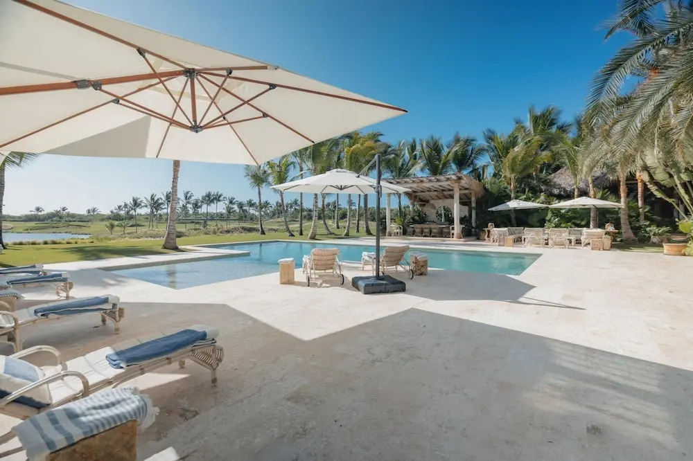 Unique Lake-front 10-bedroom Mansion in Most Luxurious Resort of the Caribbean
