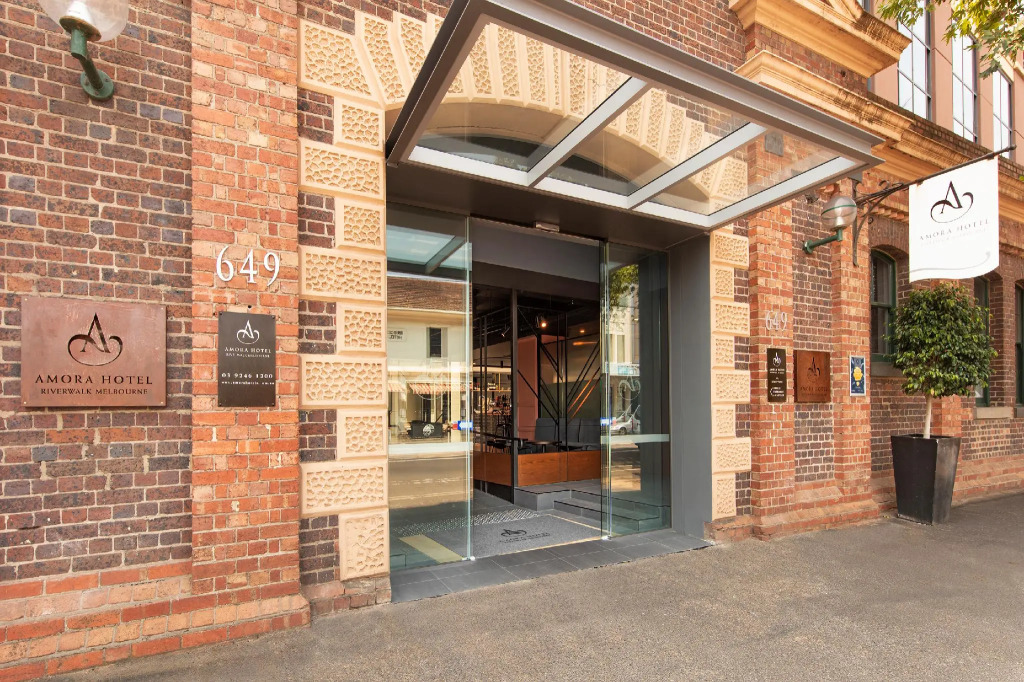 Amora Herencia Riverwalk Melbourne