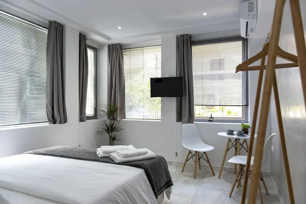 Bright Eco Studios by GHH