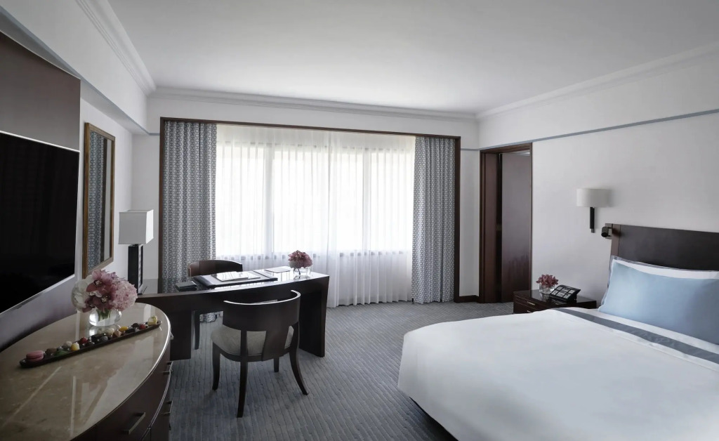 The Peninsula Manila