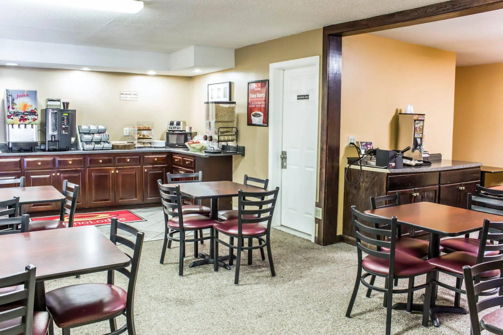 Econo Lodge Burlington I-40
