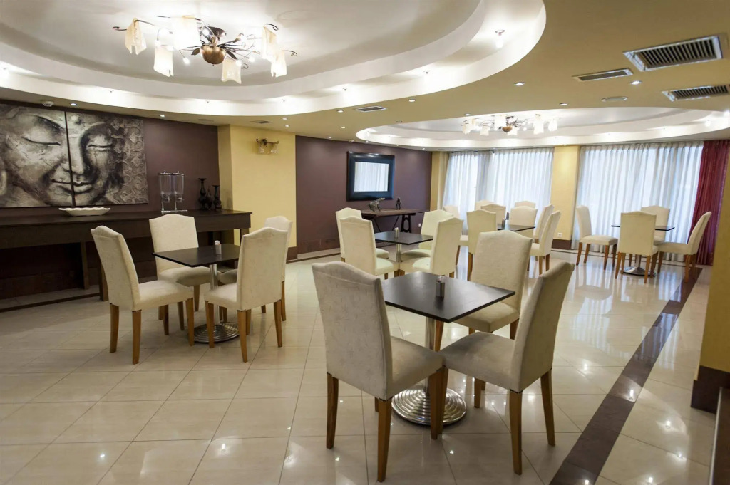 Nefeli Hotel