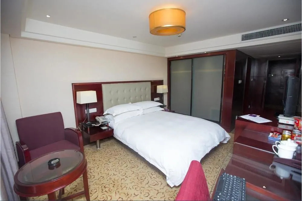 Mingxiang Hotel (Wenling Zeguo Passenger Transport Center)