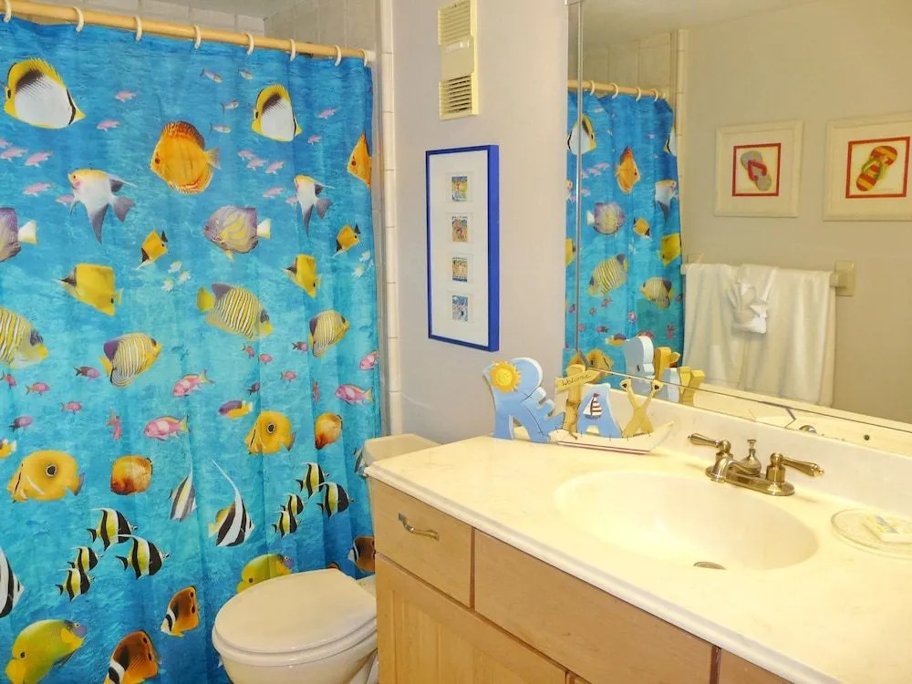 South Seas Tower 4-602