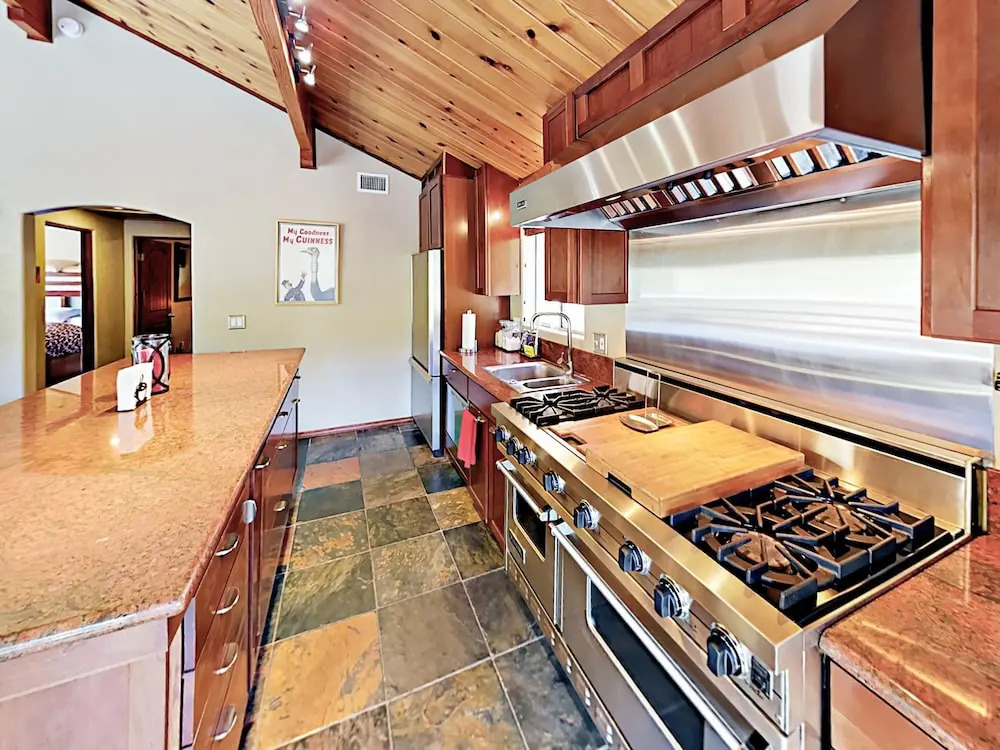 Yosemite Home 2 Bedrooms 2 Bathrooms Home