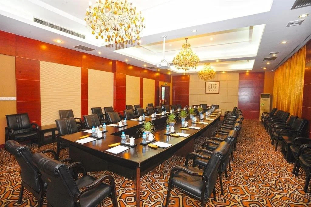 New Overseas Chinese Hotel