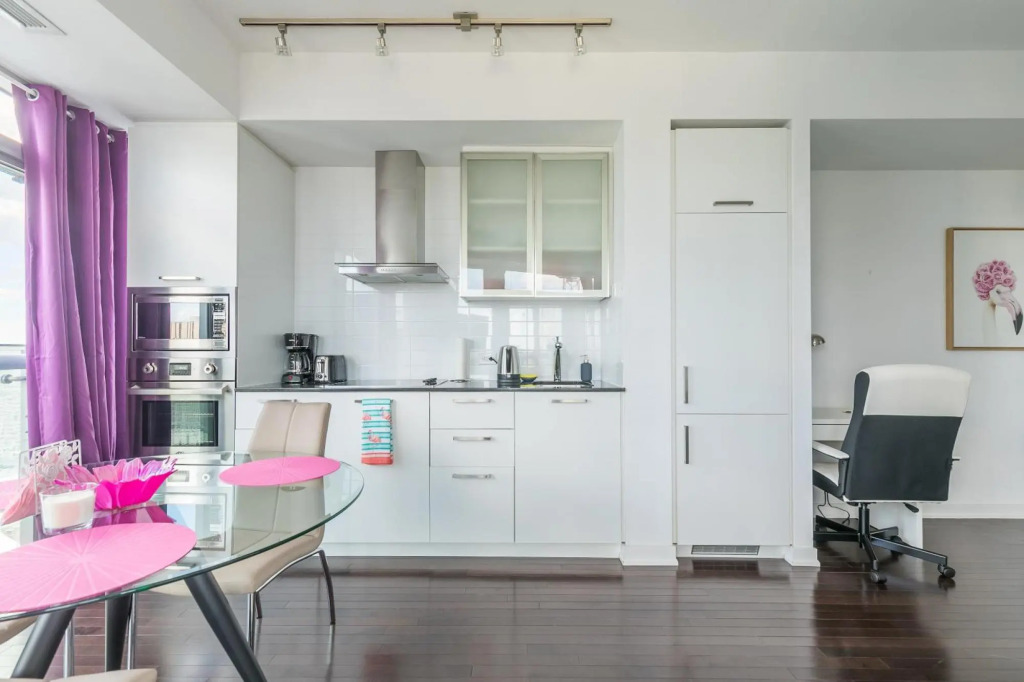 50 Floor 1 Bedroom Downtown Flamingo Island