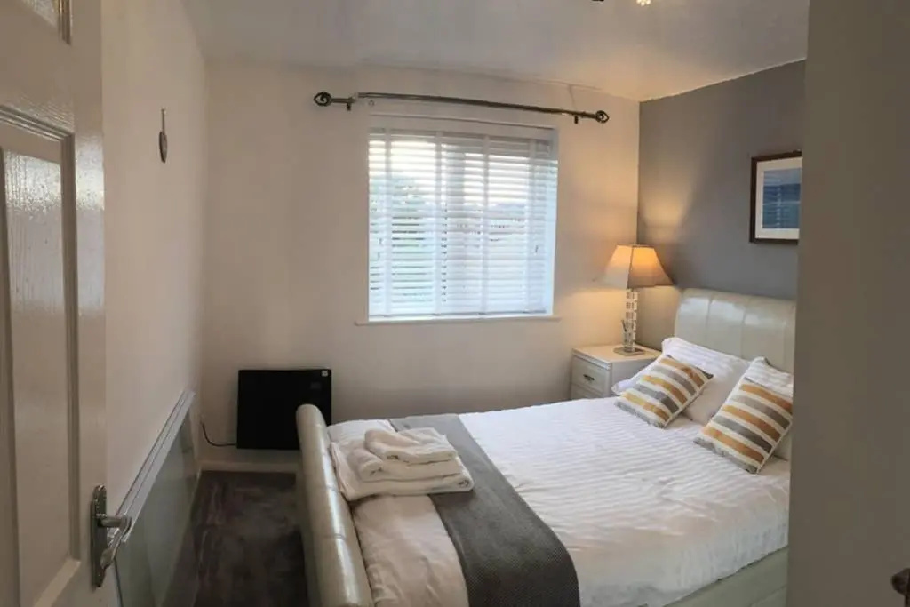 Comfy;PoundHill;Crawley Apartment near Gatwick and London