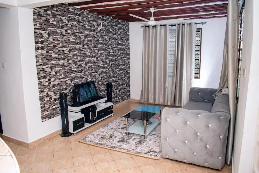 Lux Suites Diani Holiday Villas