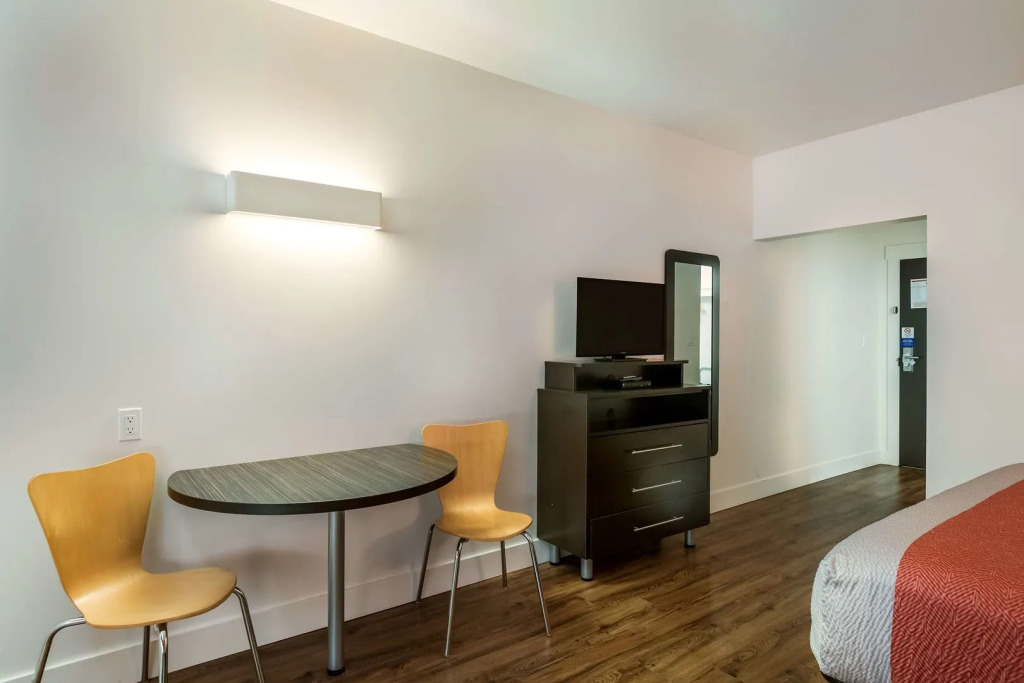 Motel 6-Moncton, NB