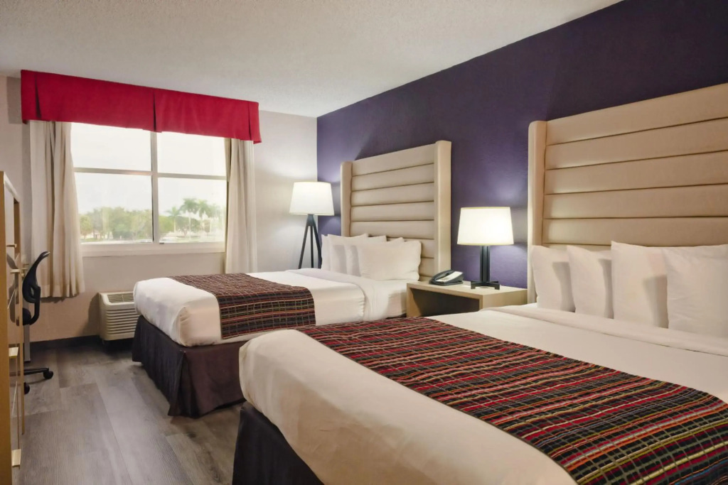 The Palms Inn & Suites Miami, Kendall, FL