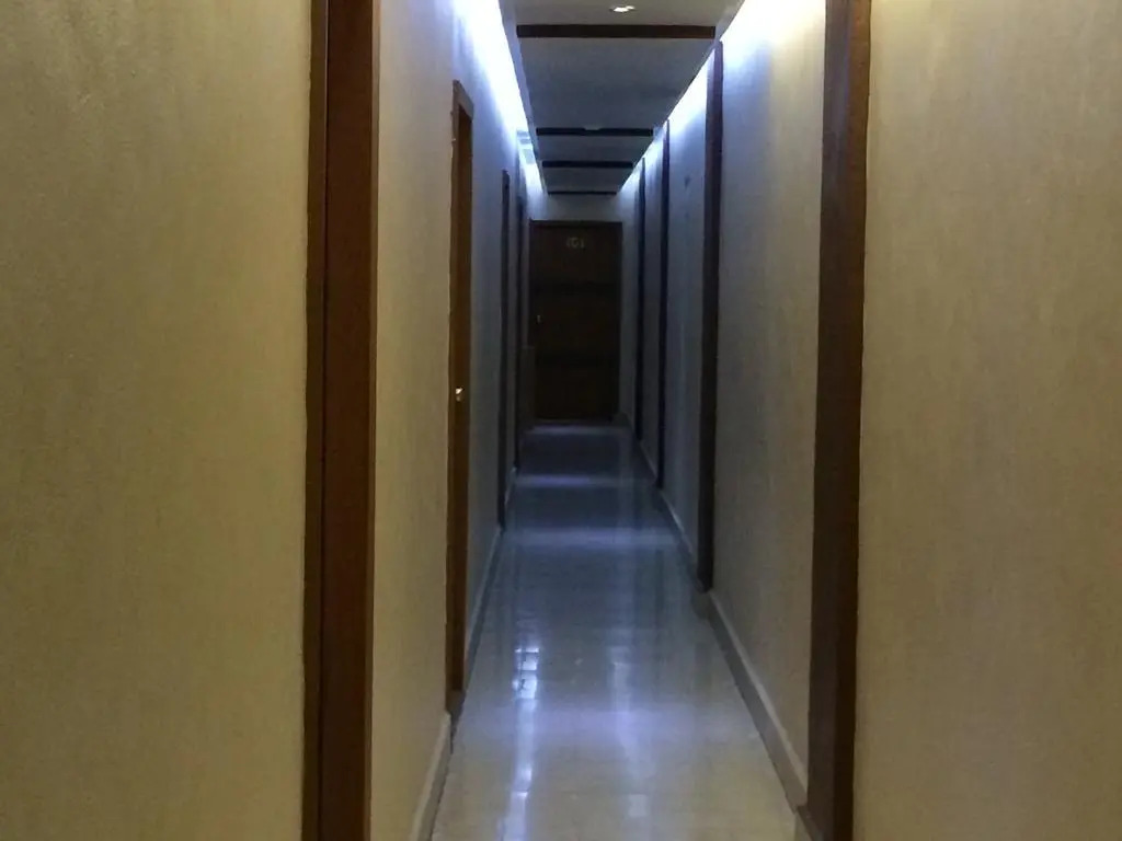 Hotel H