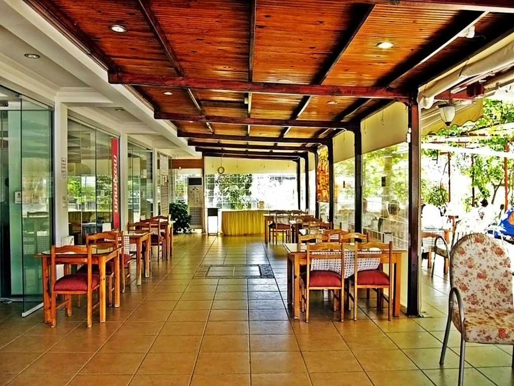 Hotel Seril 1