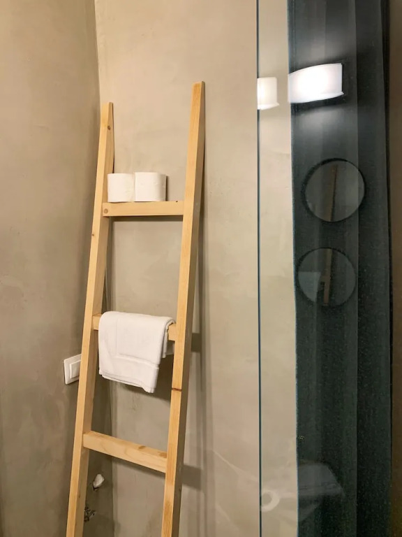 Luxury-1bed Apartment With Porch in Greece