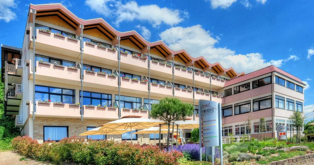Arens Hotel 327mNN