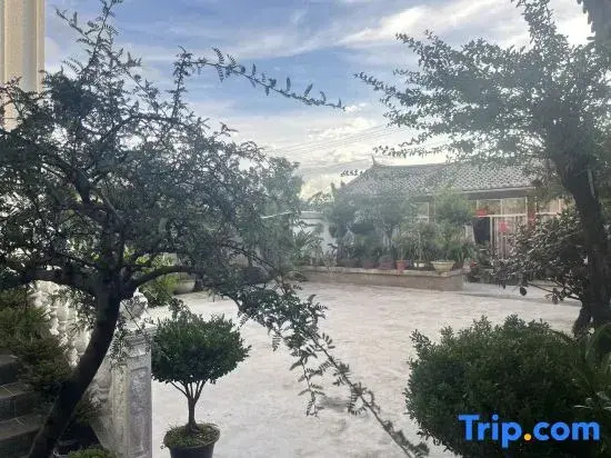 Sanketing · Mountain View · Light Luxury Homestay (Lijiang Sanyi Airport Branch)