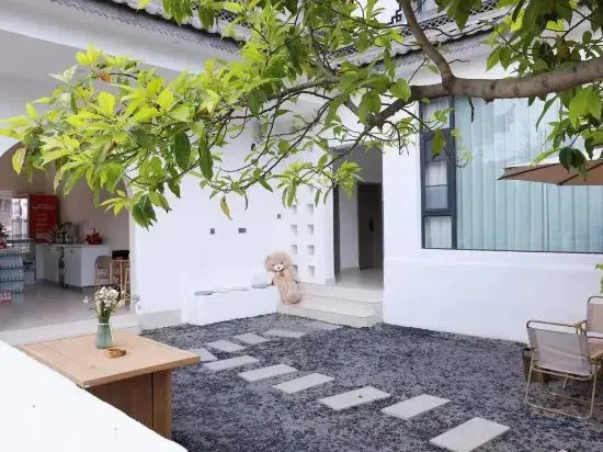Yuchu Courtyard