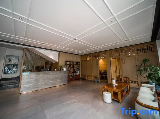 Yueyang Bamboo Mountain Residence