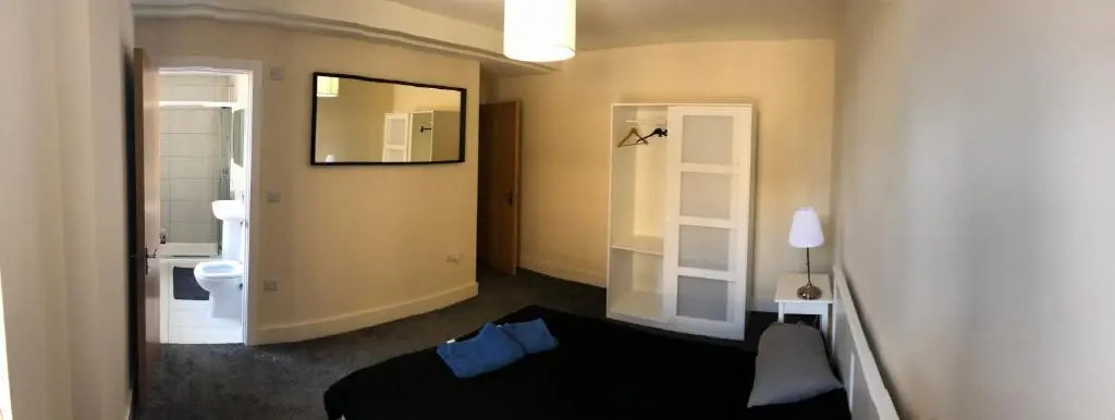 221 Clapham Road Apartments