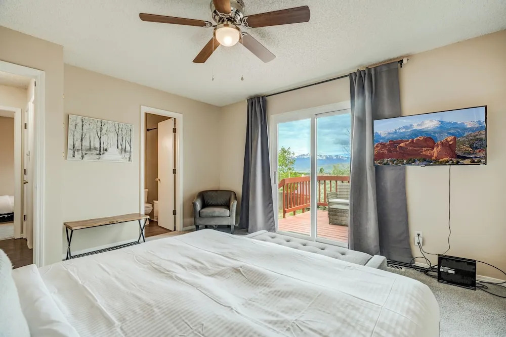 Mid-ViewHouse Inn