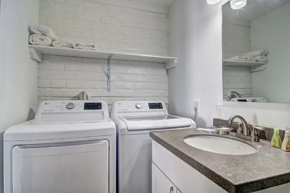 El Cortez Condominiums #105 2 Bedrooms 2 Bathrooms Condo