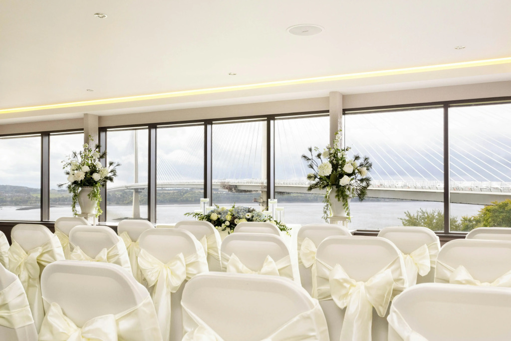 DoubleTree by Hilton Edinburgh - Queensferry Crossing