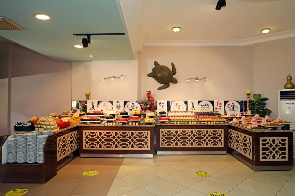 Caretta Beach Hotel
